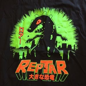 NWOT Rugrats reptar shirt